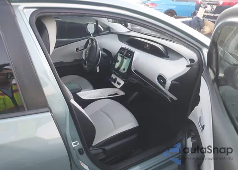 2016 Toyota Prius Three Touring из США, поврежденный, VIN JTDKARFU7G3006567